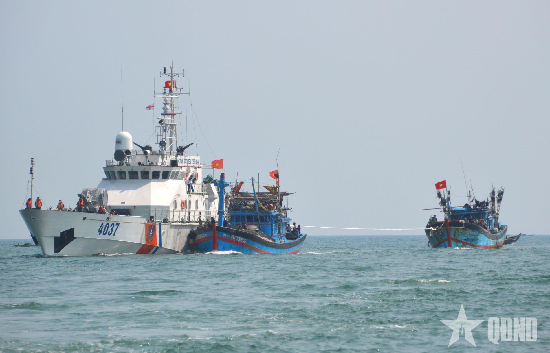 Phát huy tính tiên phong, gương mẫu của đội ngũ cán bộ, đảng viên trên mỗi con tàu